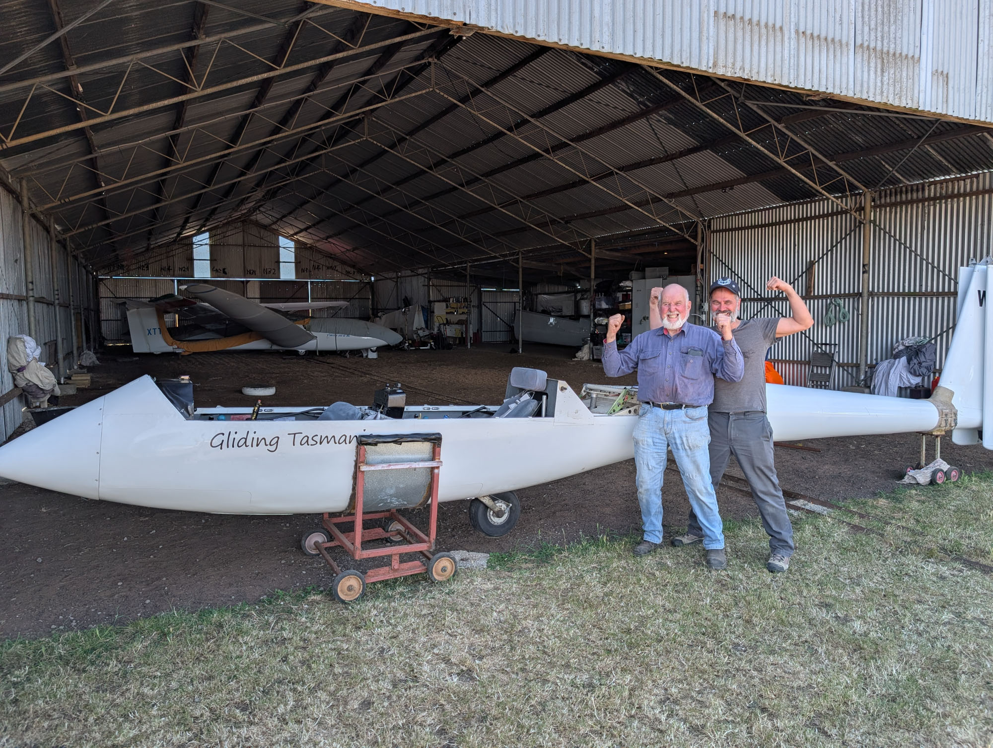 Gliding Tasmania — photograph 60